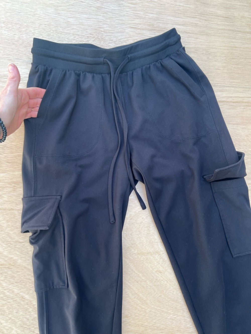 NWOT Rachel Zoe Black Drawstring Cargo Joggers Lux Stretch Fabric XS Athleisure - Picture 10 of 11